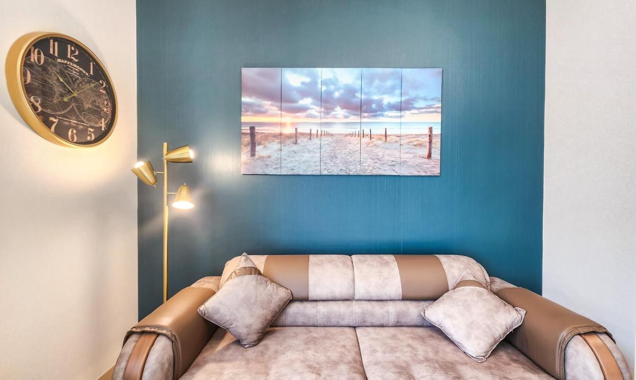 Apartment La Casa Da Vinci 1br Cvr B3002 Near Burj Khalifa Dubai