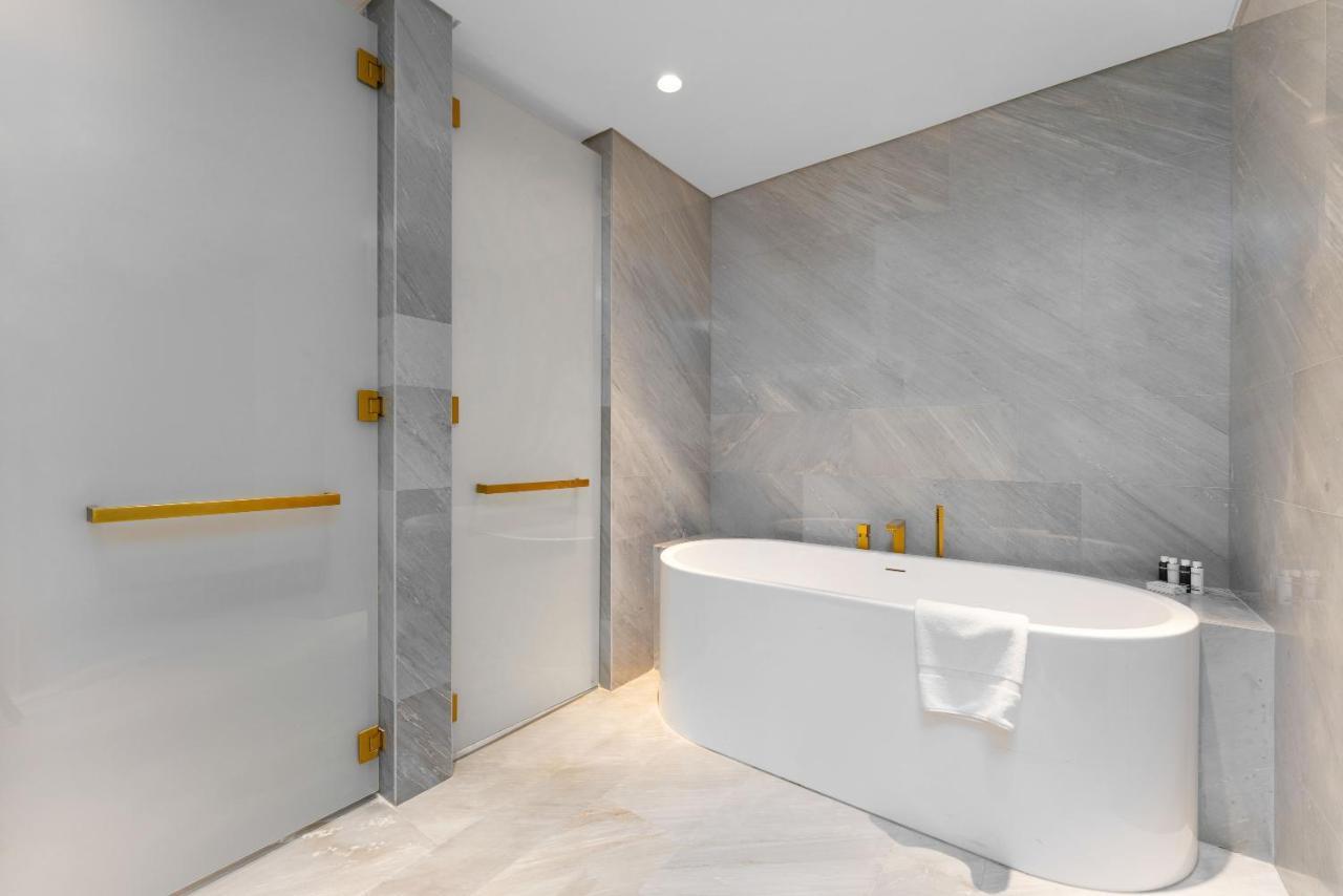 Maison Privee - Glamourous With Sea Views At Five Palm * Dubai