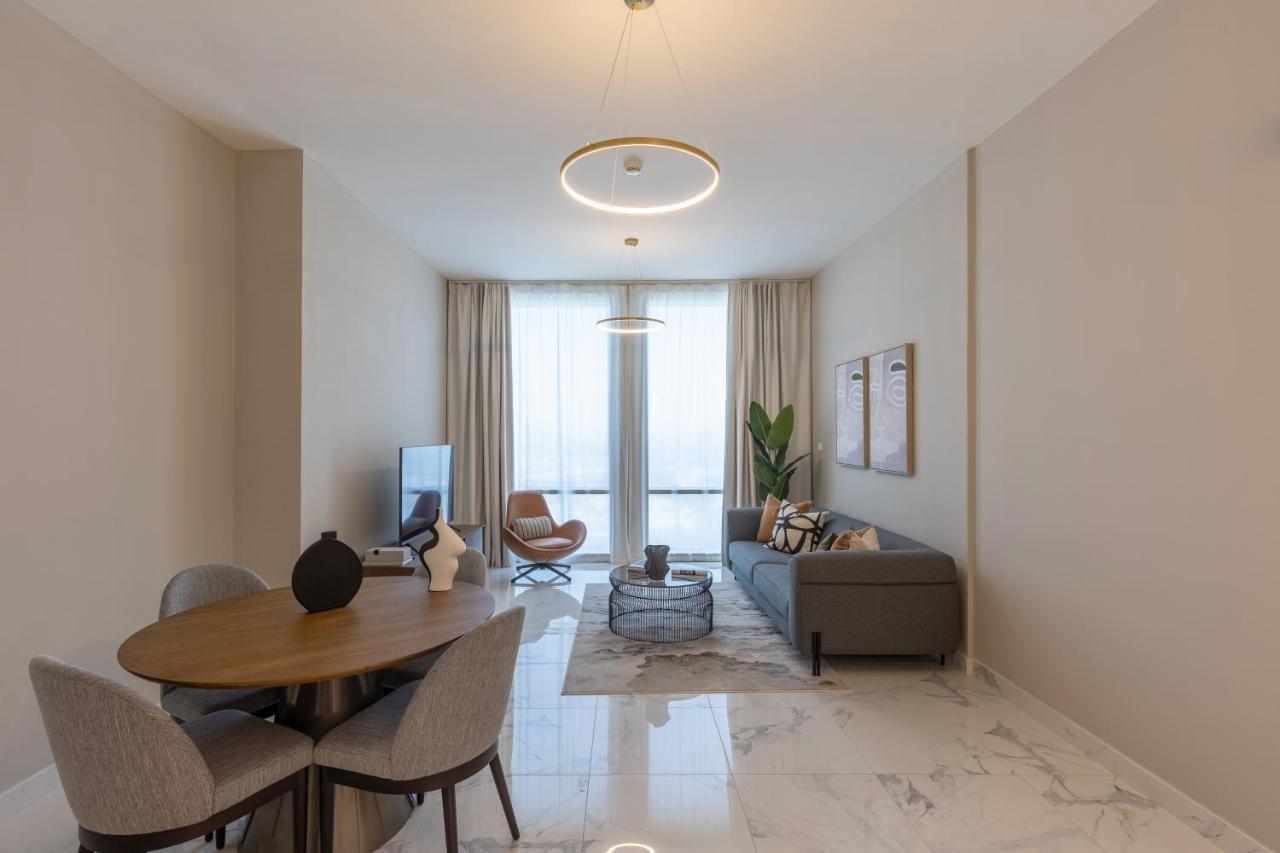 Sunny Sky 2 Bedrooms With Pool View Meera Tower *
