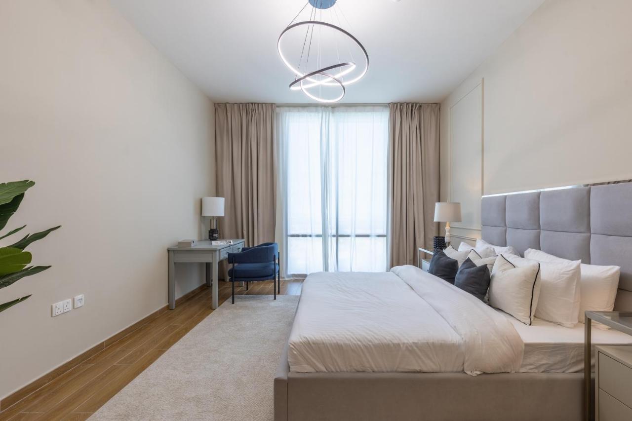 Sunny Sky 2 Bedrooms With Pool View Meera Tower Apartment Dubai