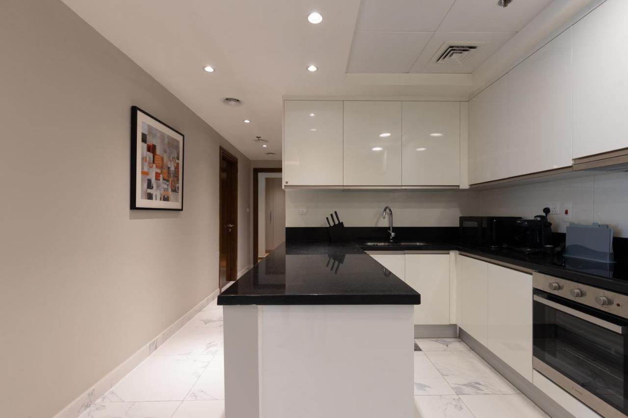 Sunny Sky 2 Bedrooms With Pool View Meera Tower * Dubai