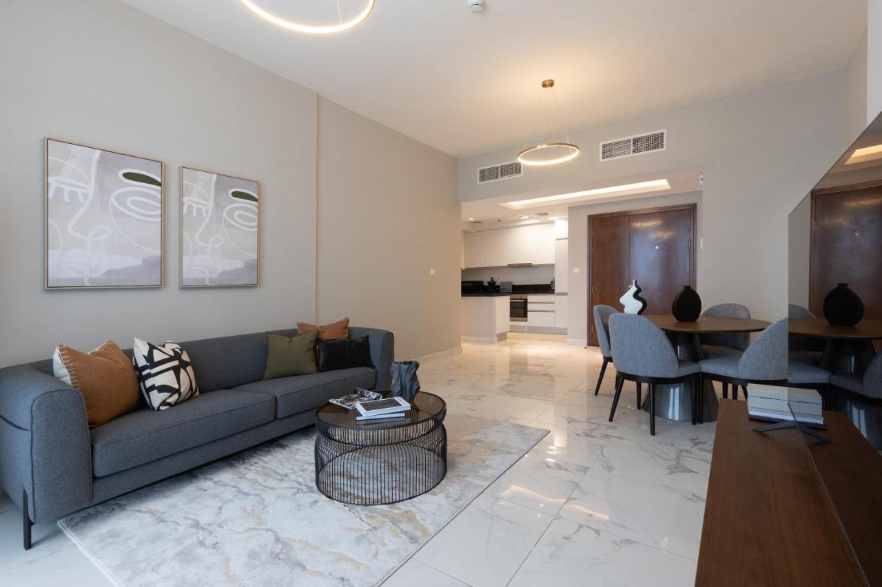 Sunny Sky 2 Bedrooms With Pool View Meera Tower Apartment *