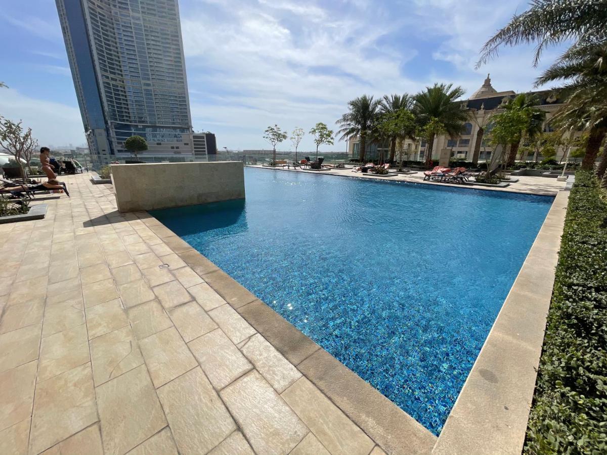 Sunny Sky 2 Bedrooms With Pool View Meera Tower * Dubai