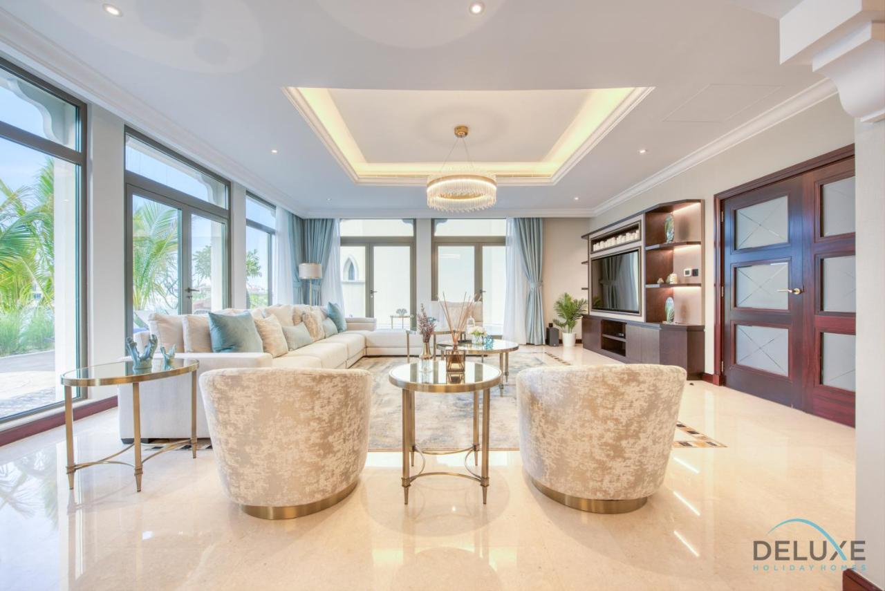 Villa Immaculate 4br With Assistant And Private Pool At Frond O Palm Jumeirah By Deluxe Dubai
