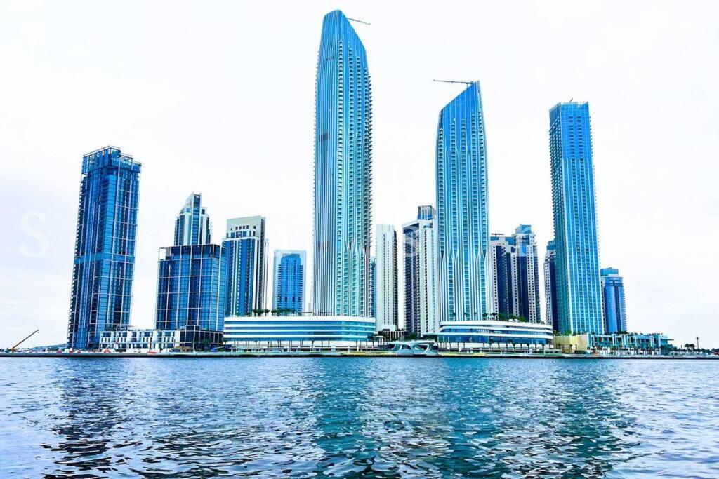 The Shrashi Suites, Creek Harbour - Paradise On The Island With Skyline & Burj Khaleefa View Holiday home Dubai