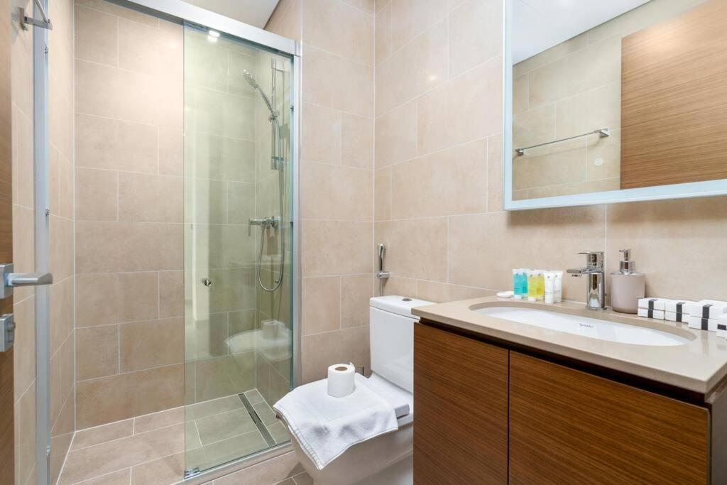 10min From Burj Khalifa - Sobha Creek Vistas Reserve Apartment *