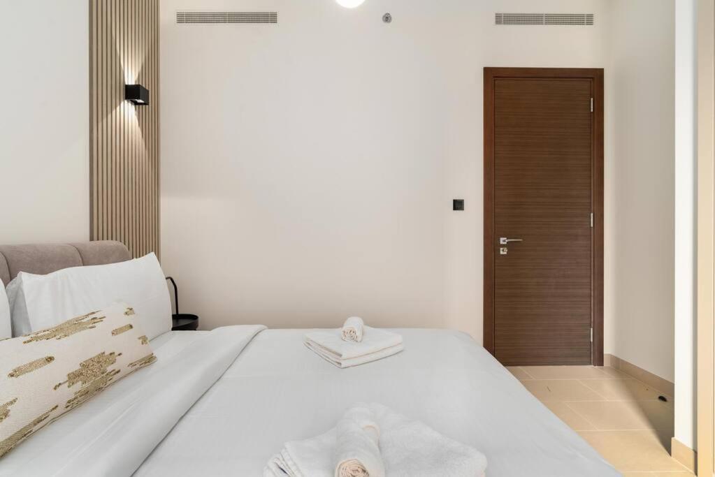 Apartment 10min From Burj Khalifa - Sobha Creek Vistas Reserve *