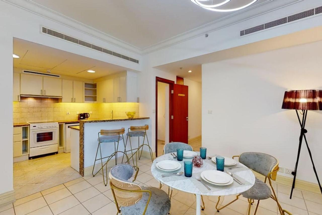 Al Murjan - Appealing One Bedroom Dubai