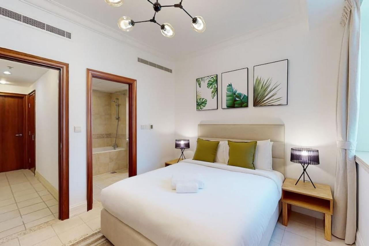 Al Murjan - Appealing One Bedroom Apartment Dubai