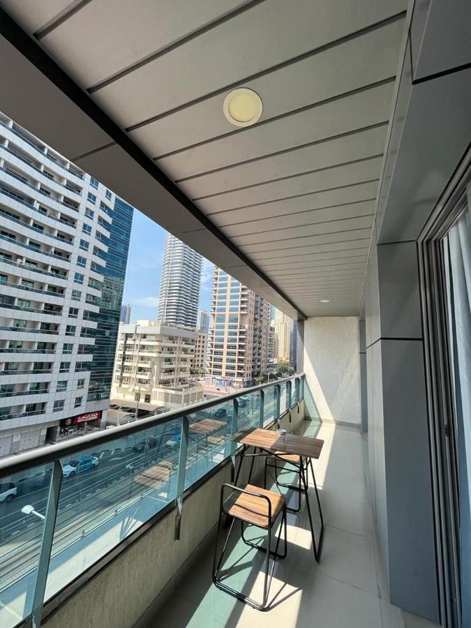 Elegant At Marina Apartment
