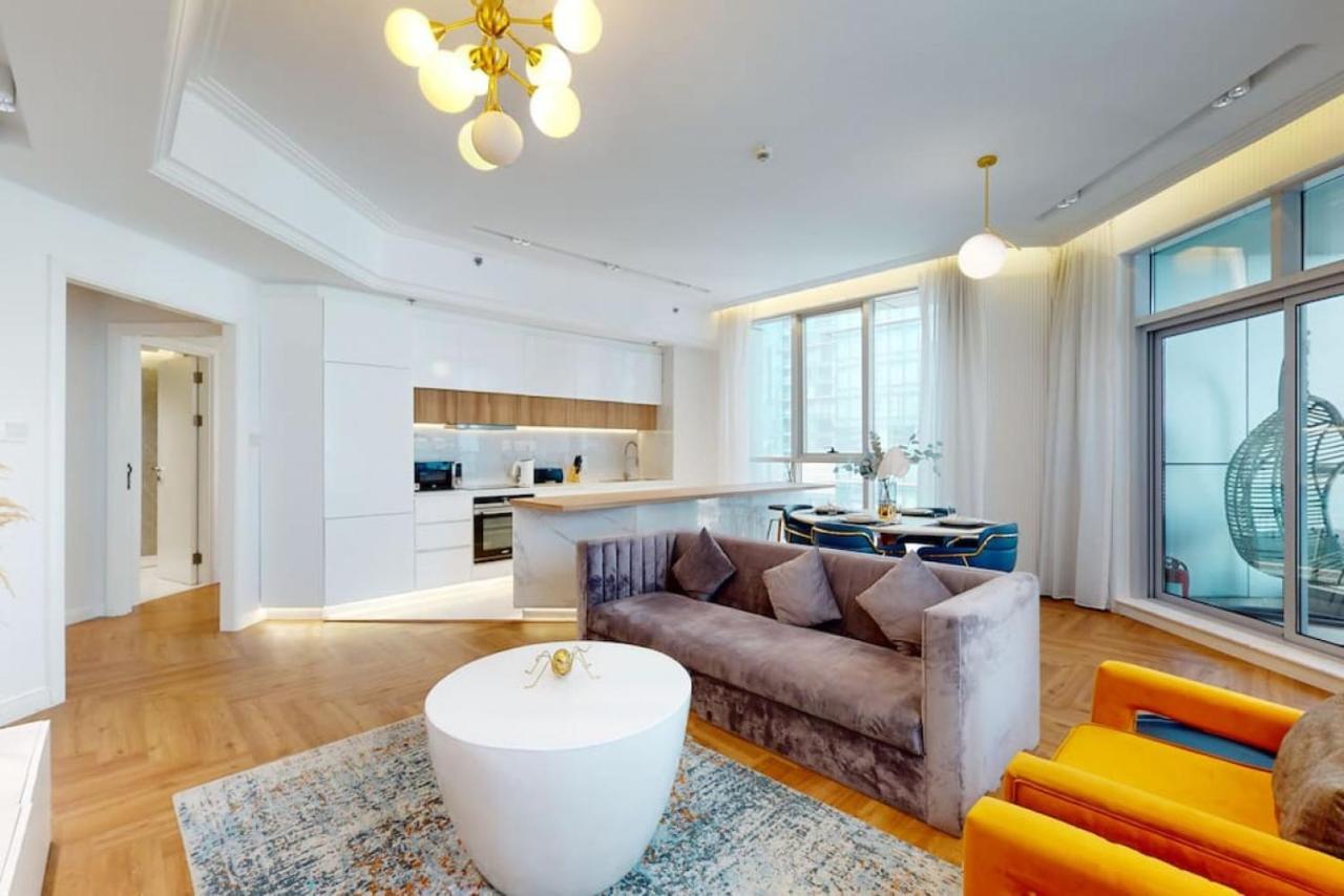 Torch Tower - Opulent Two Bedroom Apartment *