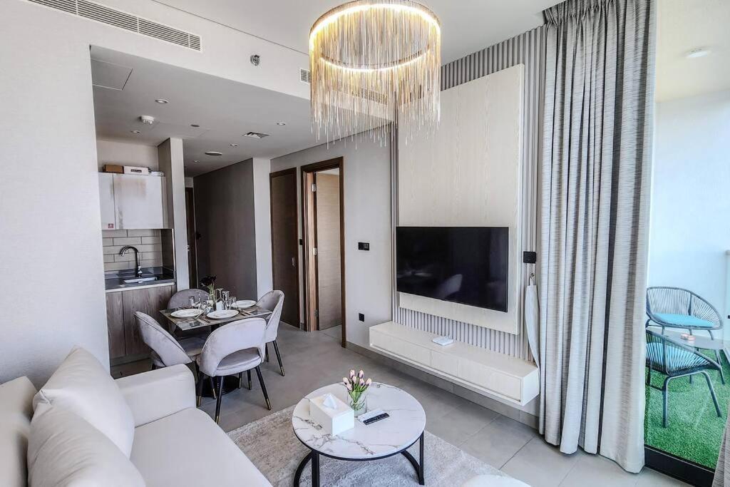 By Latinem Luxury 1br Holiday W1208 Near Burj Khalifa Apartment Dubai