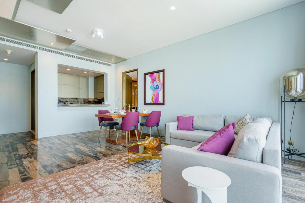 Apartment Chic With Fendi Design, Panoramic Full Sea-view Dubai