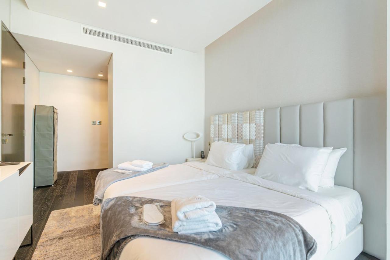 Chic With Fendi Design, Panoramic Full Sea-view * Dubai