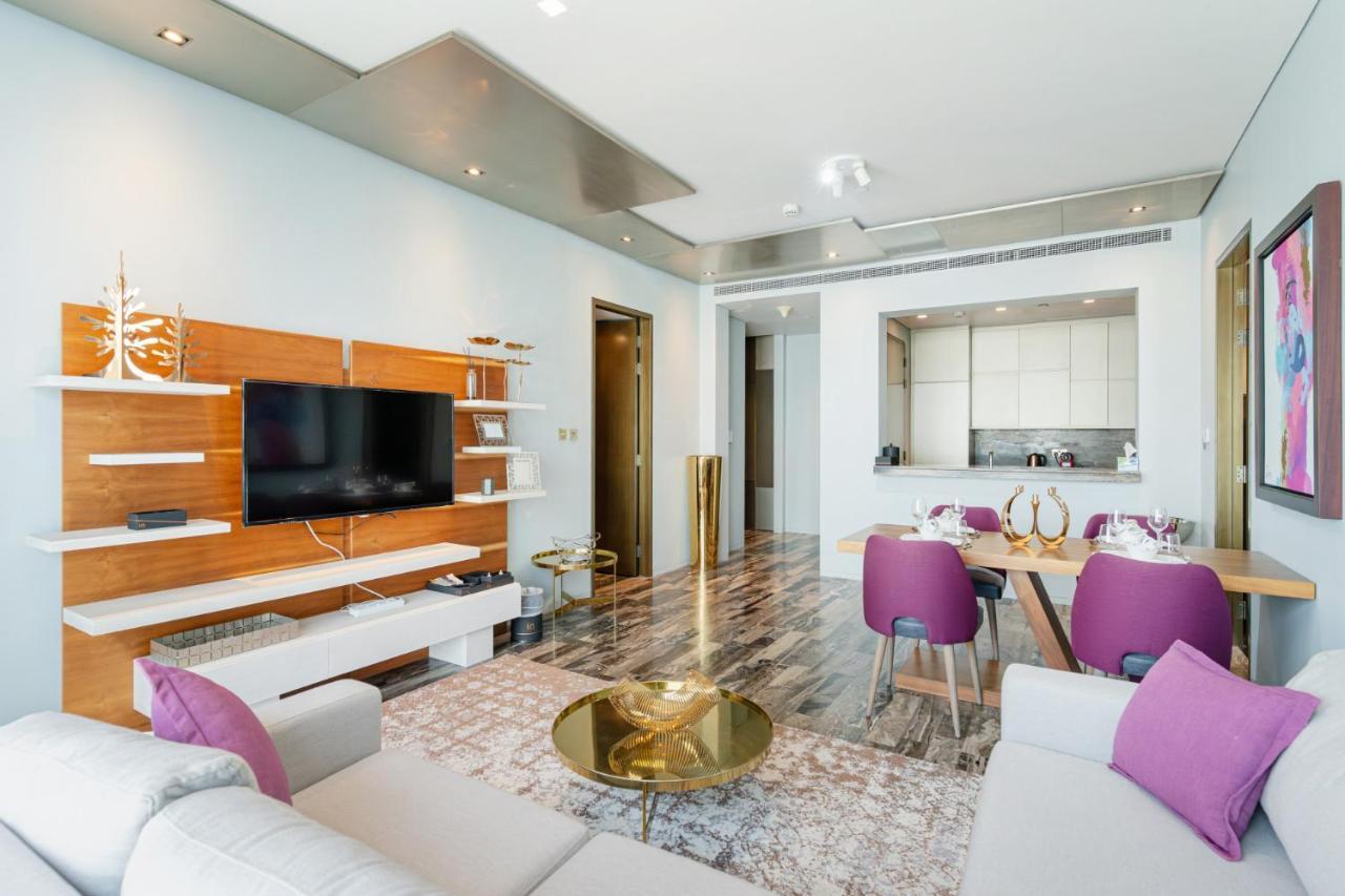 Apartment Chic With Fendi Design, Panoramic Full Sea-view Dubai