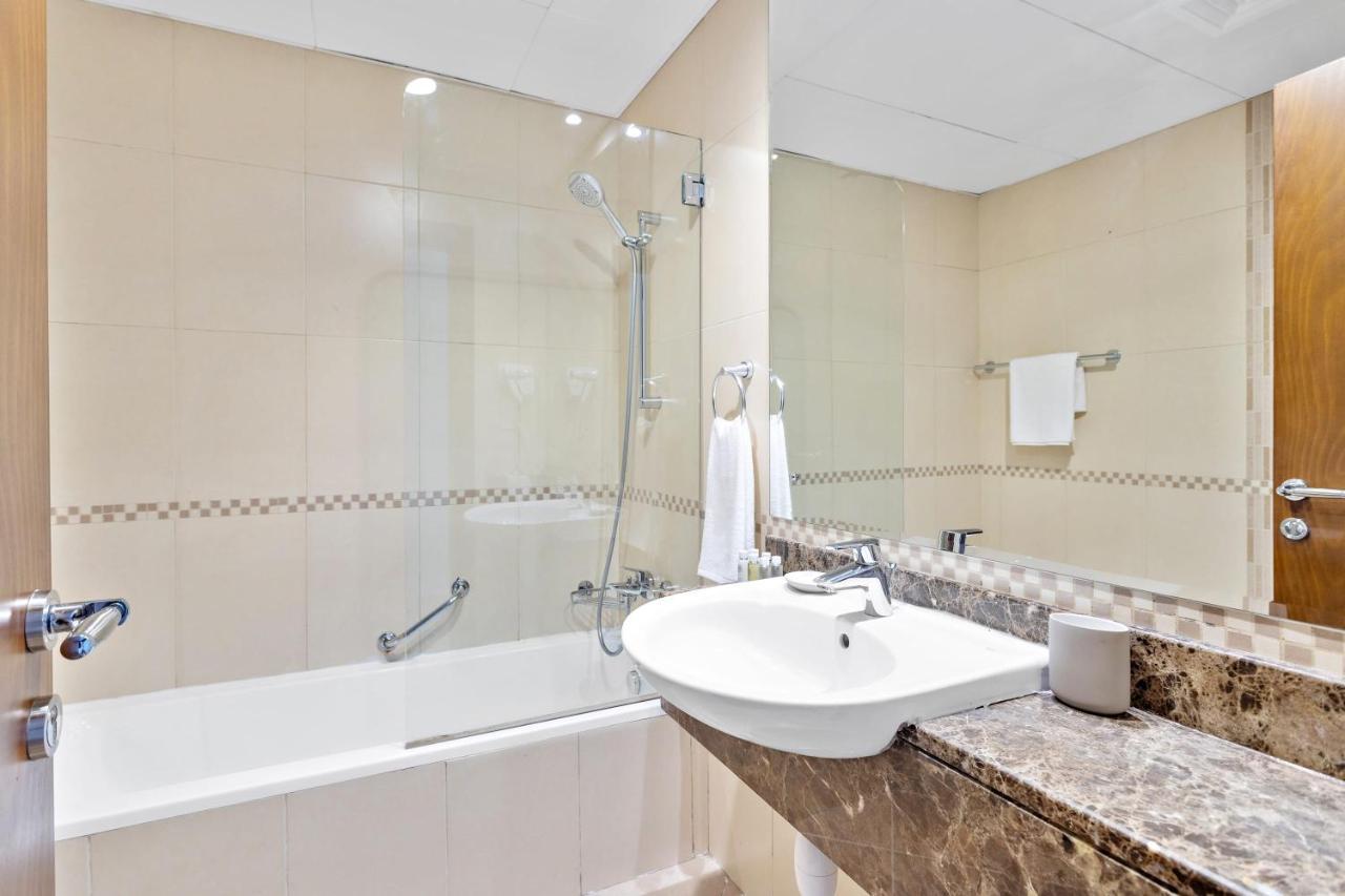 Apartment Silkhaus Spacious 1bdr In Art With Pool & Gym Dubai