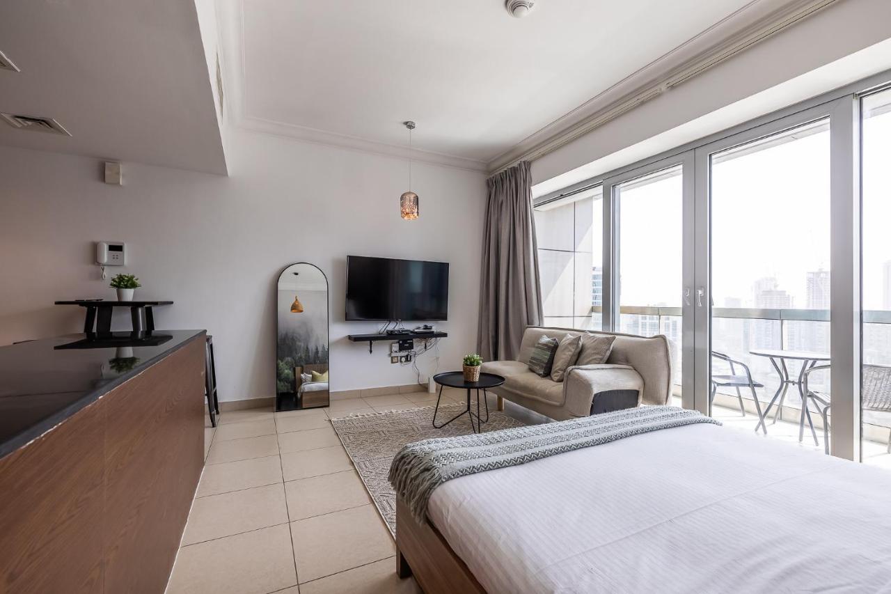 Spacious In Downtown I 8 Boulevard Walk * Dubai