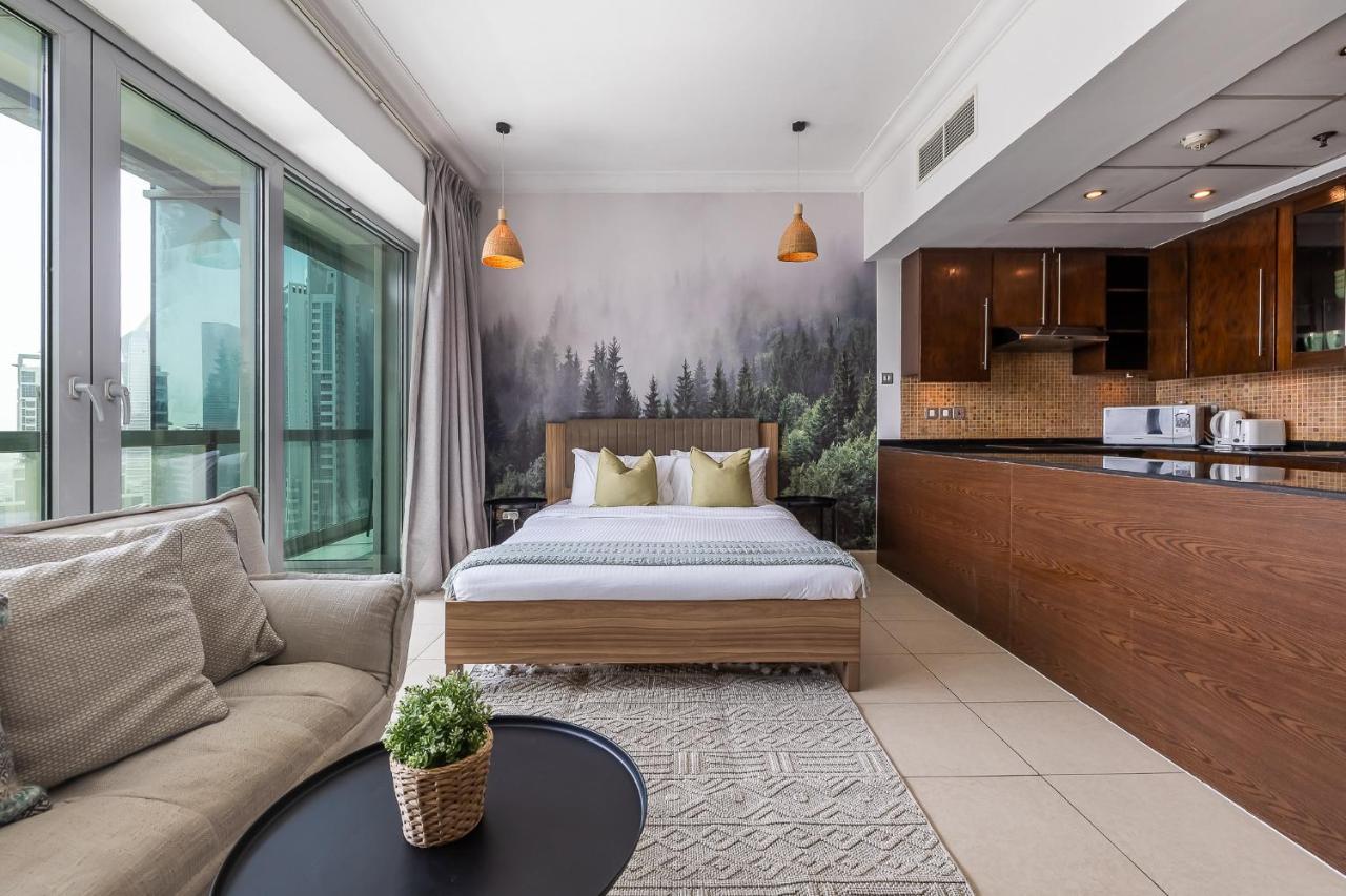 Apartment Spacious In Downtown I 8 Boulevard Walk