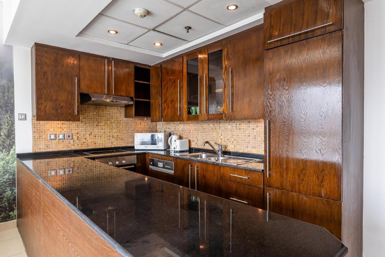 Spacious In Downtown I 8 Boulevard Walk * Dubai