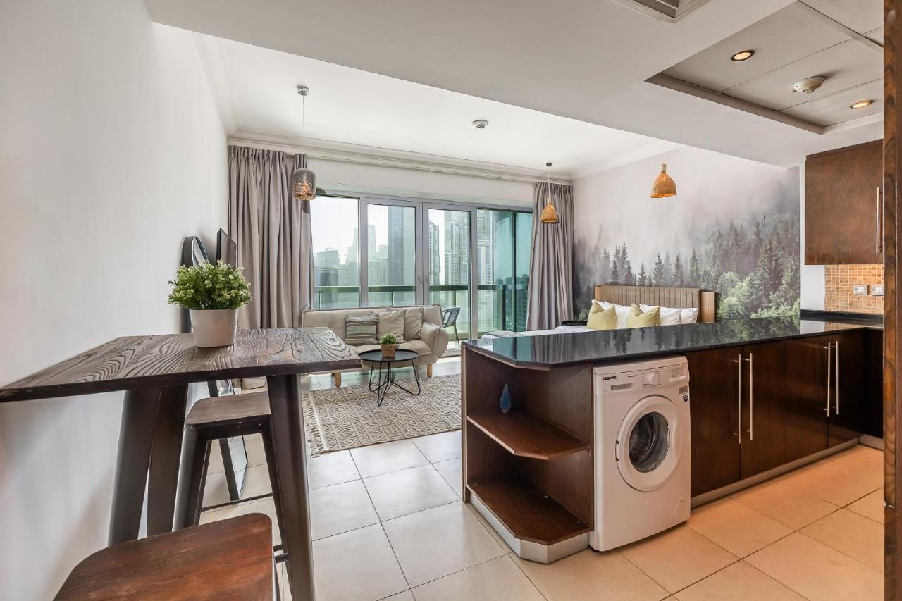 Spacious In Downtown I 8 Boulevard Walk * Dubai