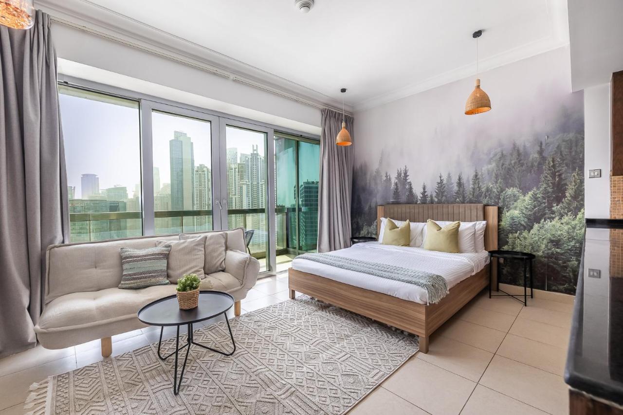Spacious In Downtown I 8 Boulevard Walk Apartment