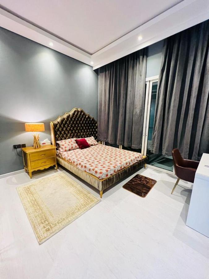 Apartamento Ultra Luxury Fully Furnished 1bhk *
