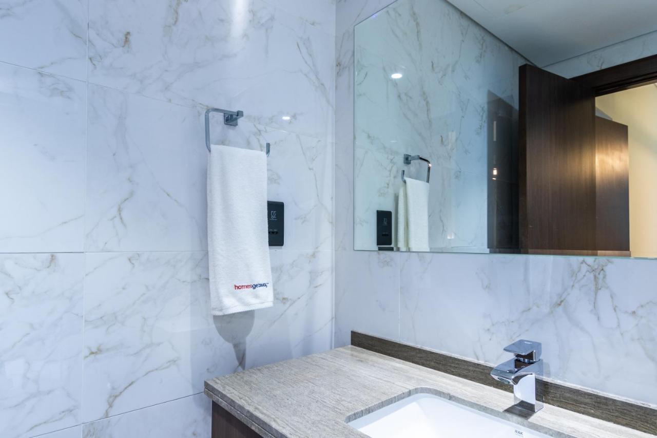 Homesgetaway - Contemporary 1 Bedroom In J One Dubai