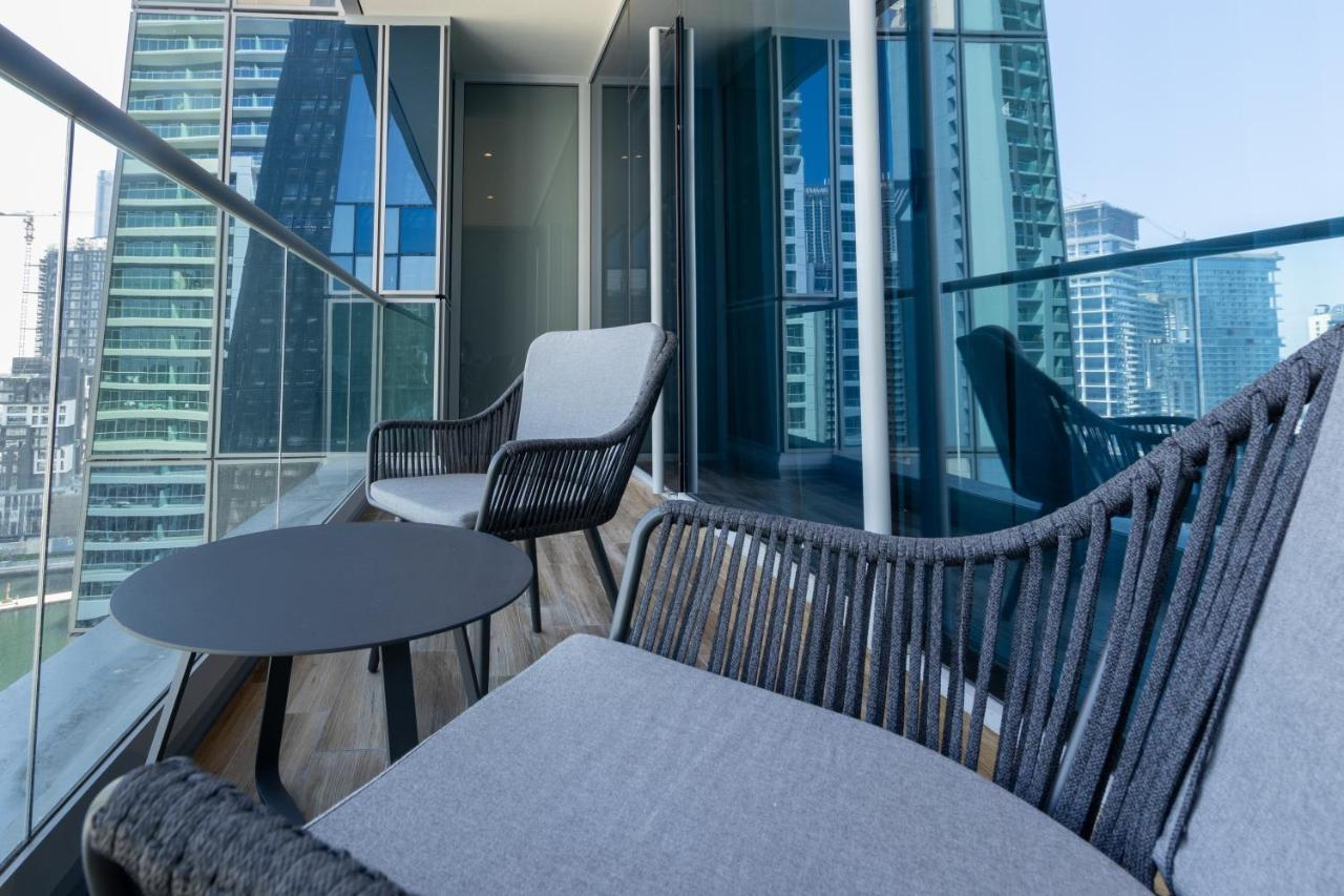 Homesgetaway - Contemporary 1 Bedroom In J One Apartment