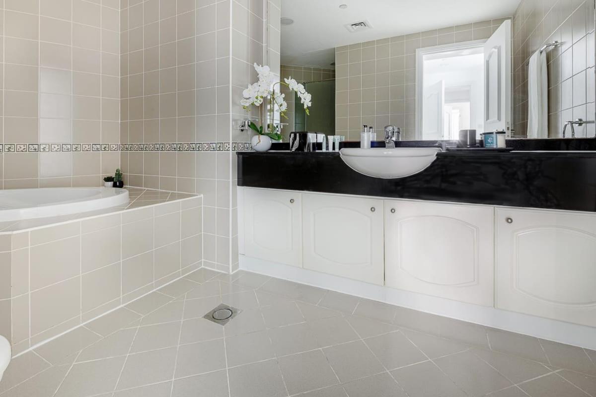 Apartment Frank Porter - Marina Terrace Tower *