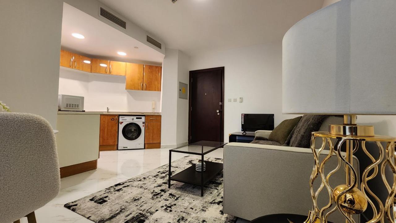 Stunning New With Amazing Views In Jlt * Dubai