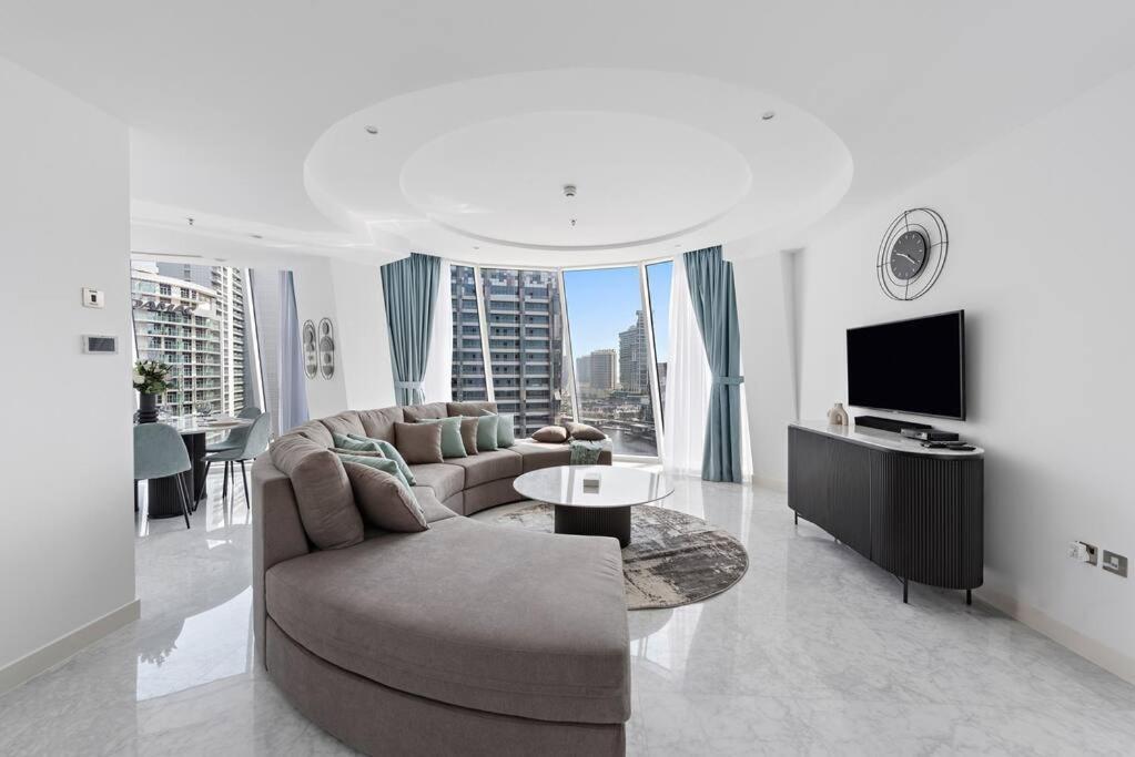 Stonetree - Panoramic View - Spacious 2br Dubai