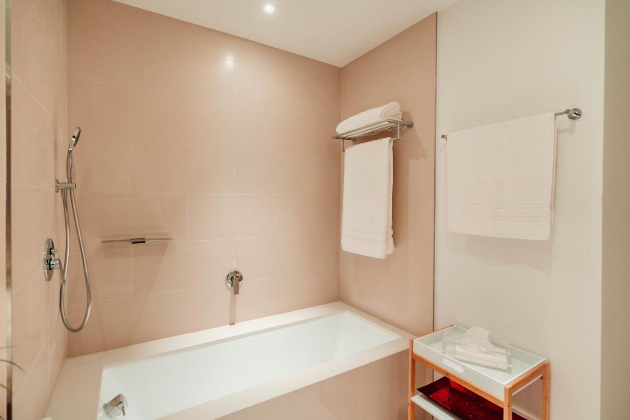 Vida Marina & Yacht Club , And Residences , Luxurious 2br Apartment