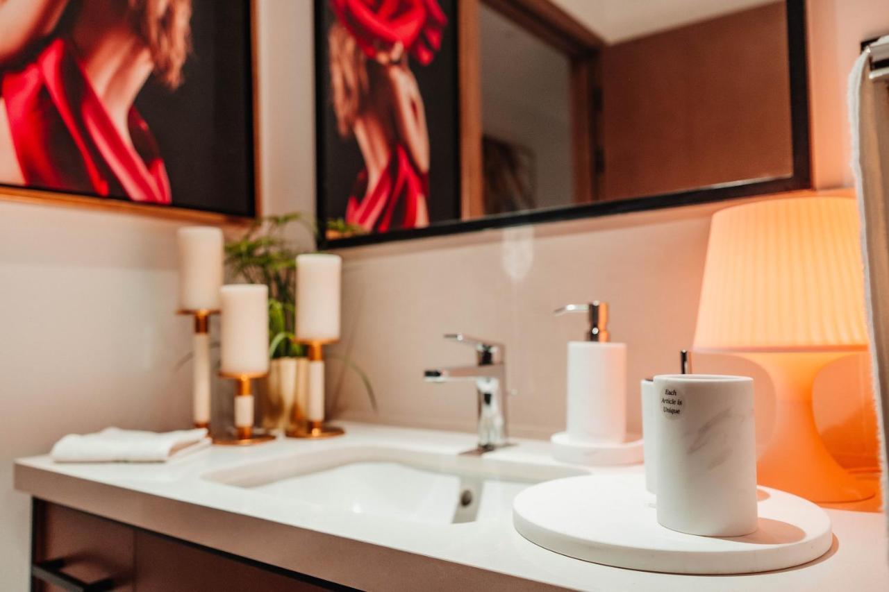 Vida Marina & Yacht Club , And Residences , Luxurious 2br Dubai