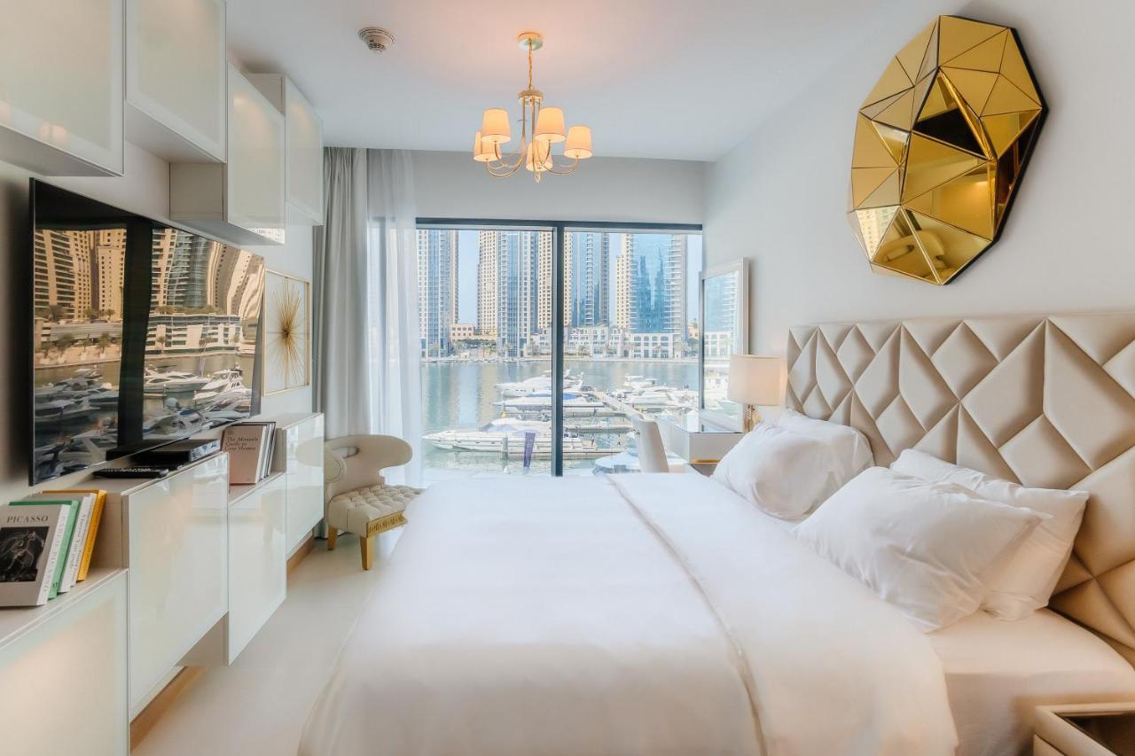 Vida Marina & Yacht Club , And Residences , Luxurious 2br Apartment *