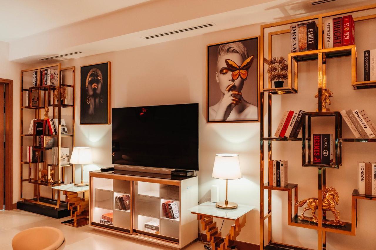 Vida Marina & Yacht Club , And Residences , Luxurious 2br *