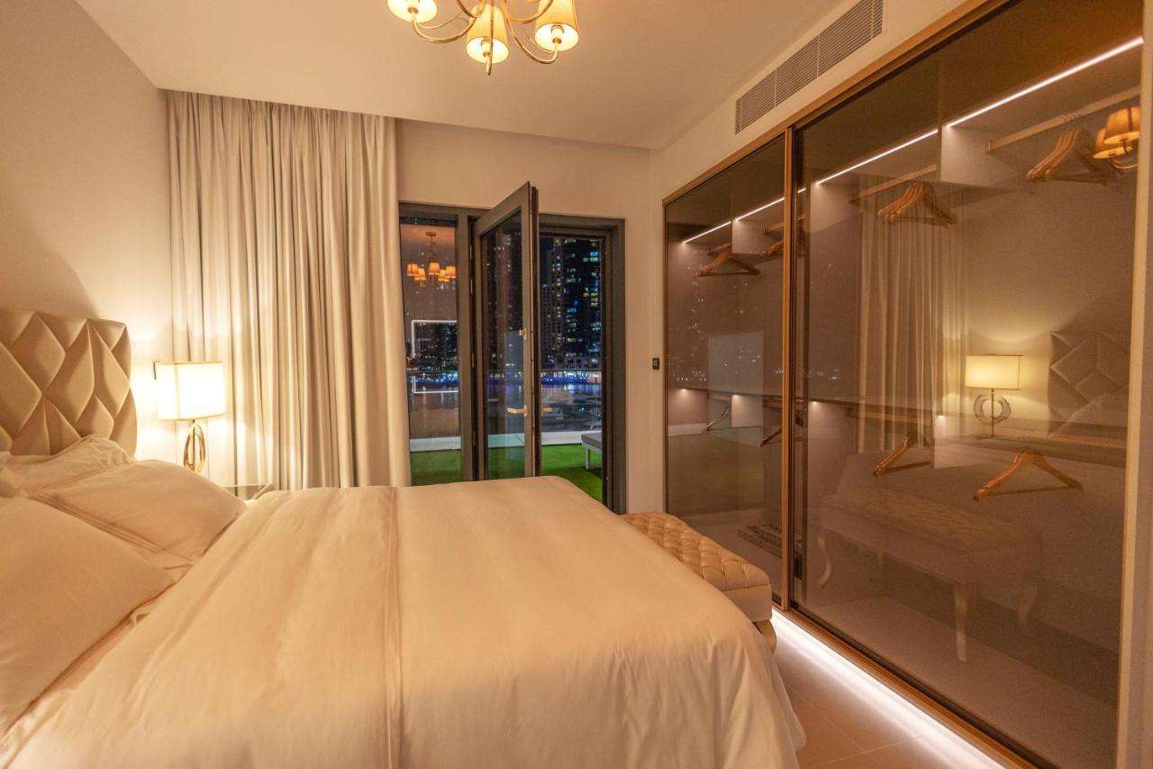 Apartment Vida Marina & Yacht Club , And Residences , Luxurious 2br Dubai