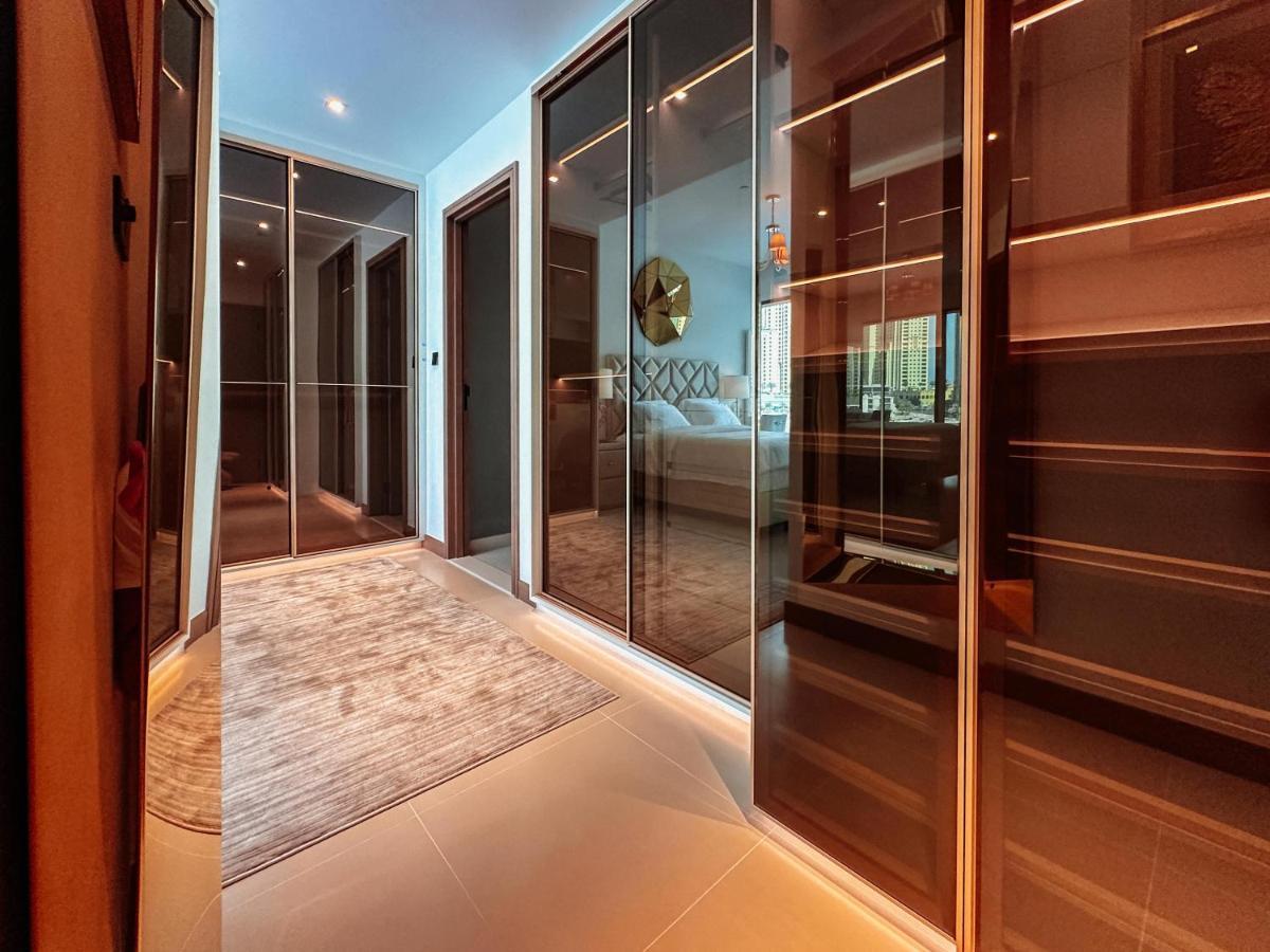 Vida Marina & Yacht Club , And Residences , Luxurious 2br Apartment *