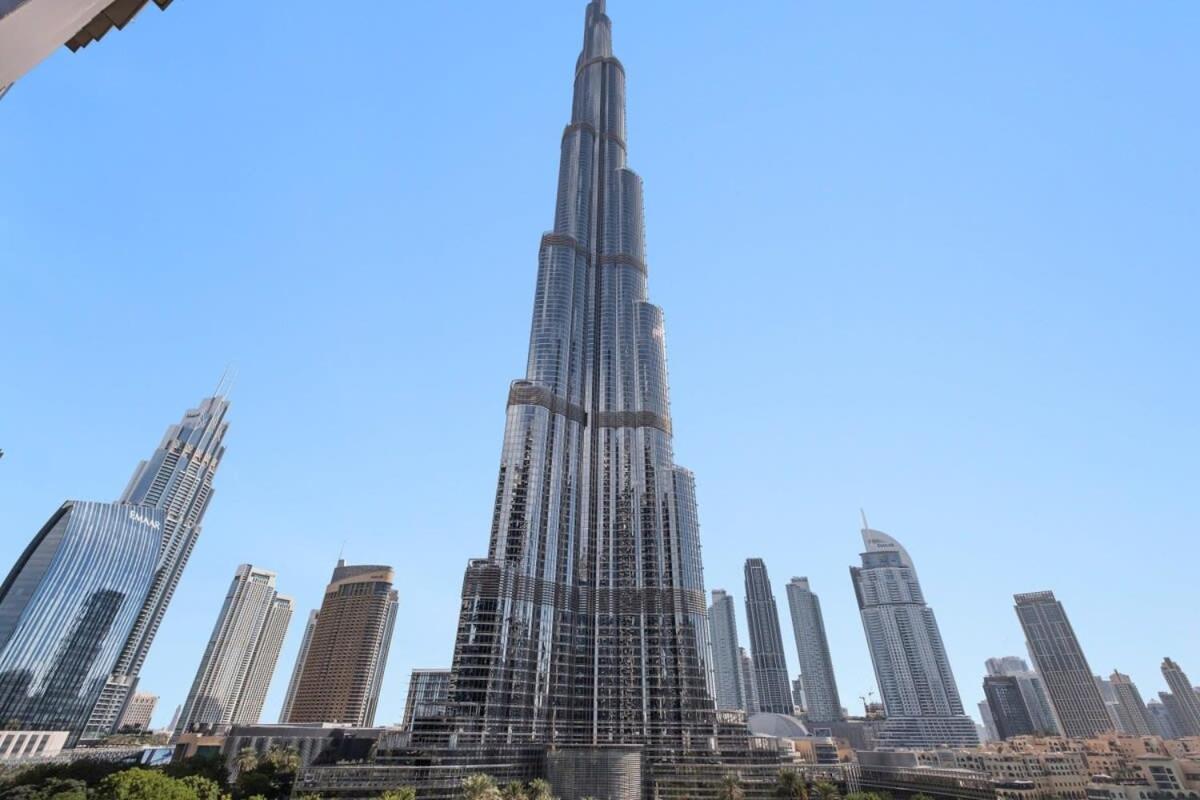 Luxurious 3-bedroom Facing Burj Khalifa In The Address Opera Apartment Dubai