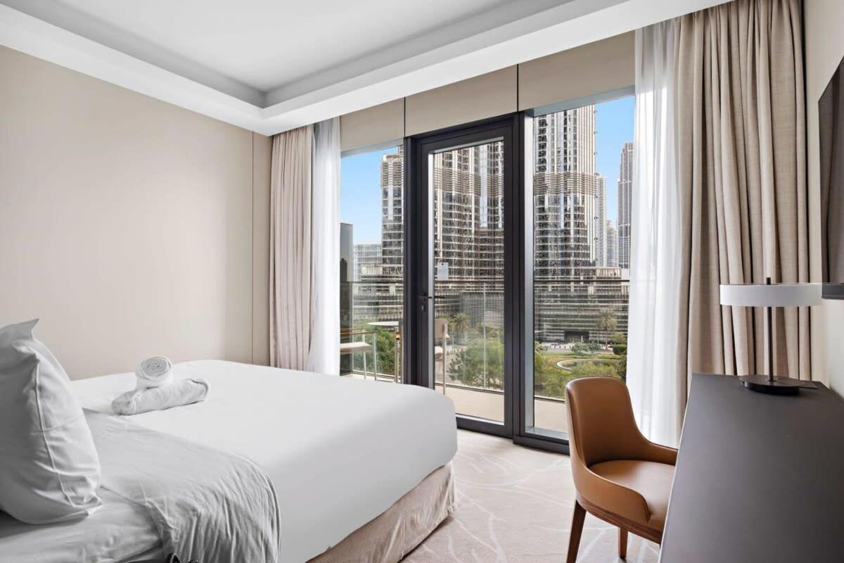 Luxurious 3-bedroom Facing Burj Khalifa In The Address Opera * Dubai