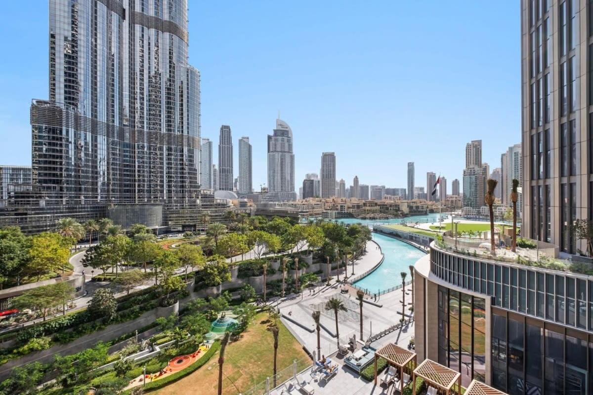Apartment Luxurious 3-bedroom Facing Burj Khalifa In The Address Opera *