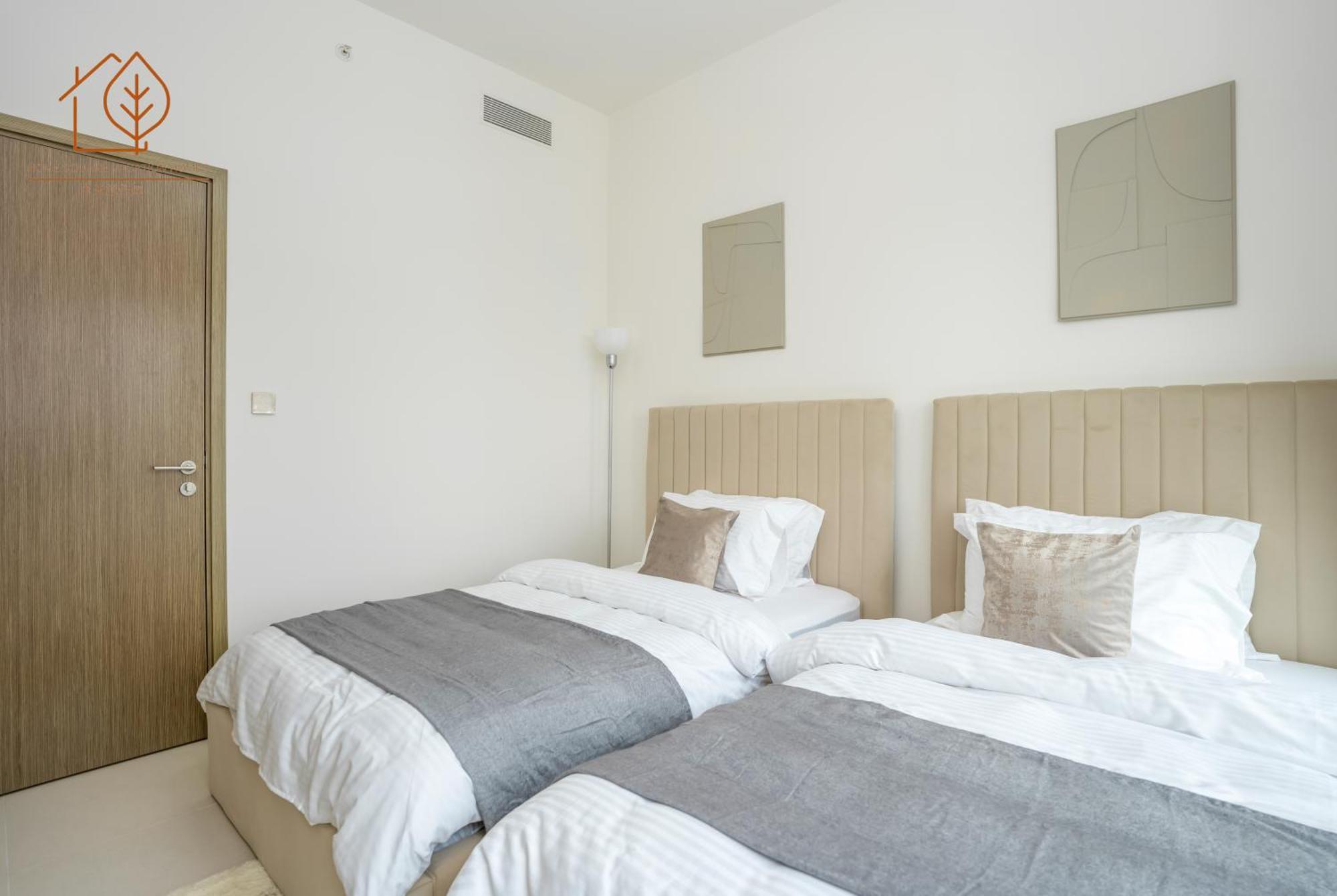Cozy 2-bed Next To Mall 181br-2 Dubai