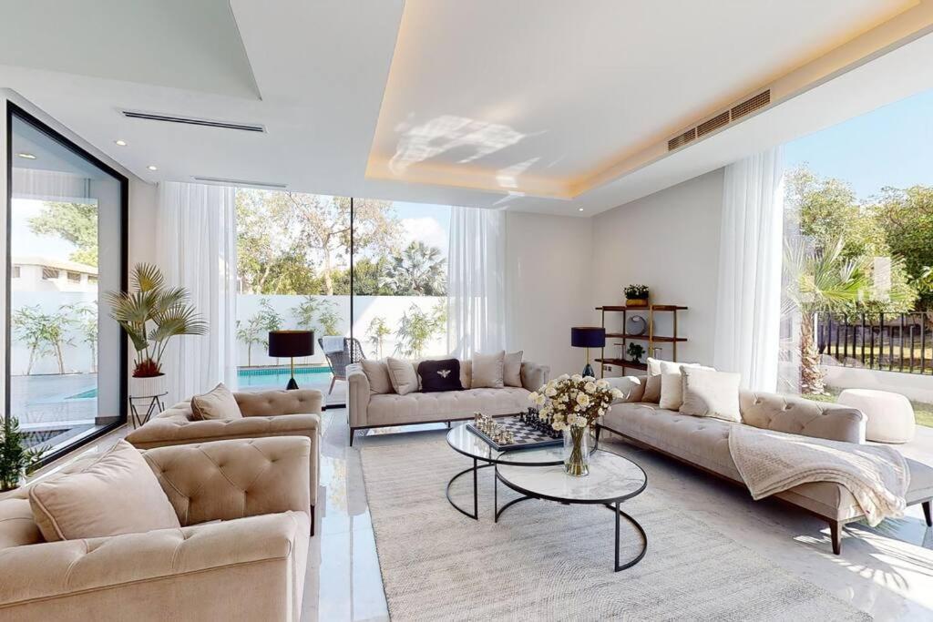 Villa Luxurious 5 Bed - Al Barari Dubai