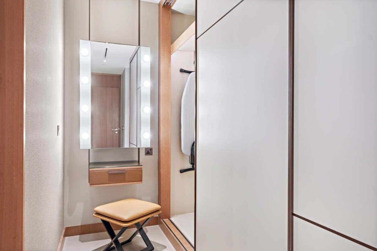 Luxurious 3-bedroom Facing Burj Khalifa In The Address Opera Apartment *