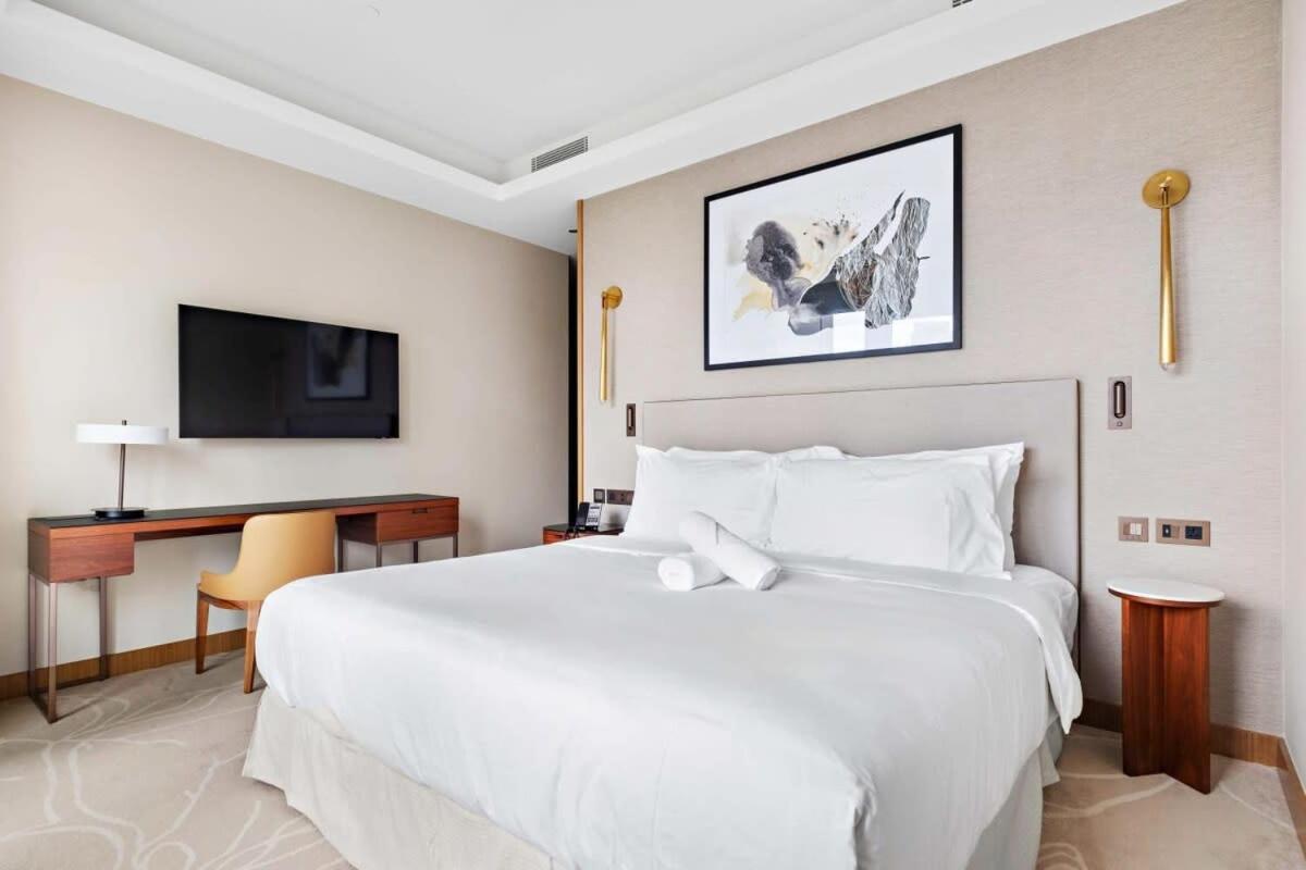 Luxurious 3-bedroom Facing Burj Khalifa In The Address Opera * Dubai