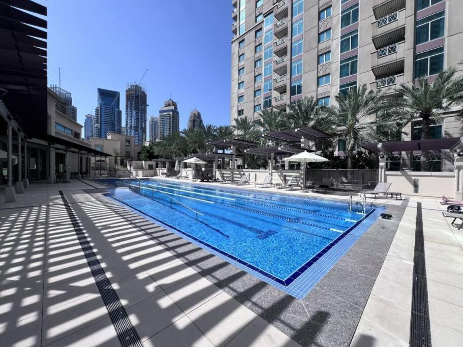 Apartment Breathtaking 2br W/180 Degree Views - Marina Dubai