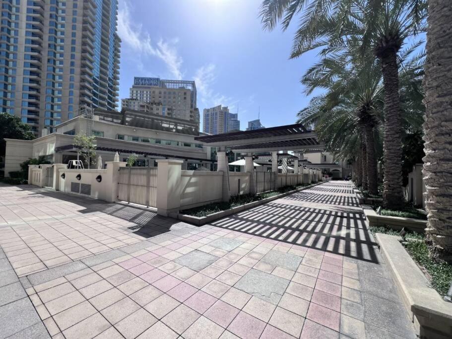 Breathtaking 2br W/180 Degree Views - Marina Apartment