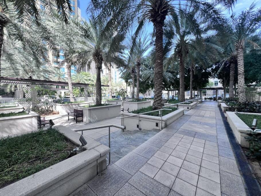 Breathtaking 2br W/180 Degree Views - Marina Apartment Dubai
