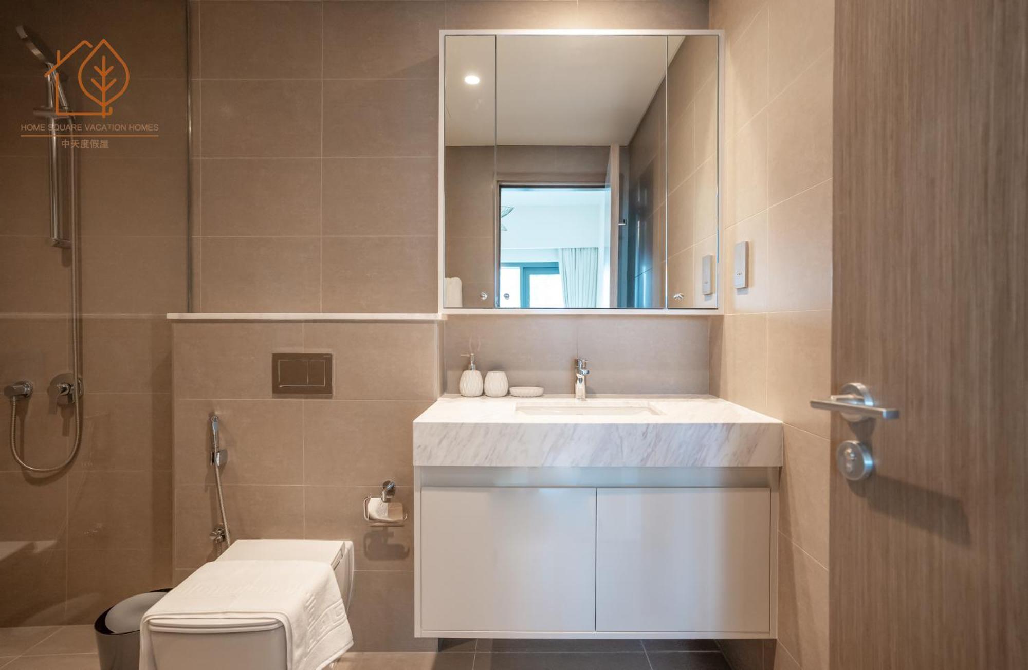 Cozy 2-bed Next To Mall 181br-2