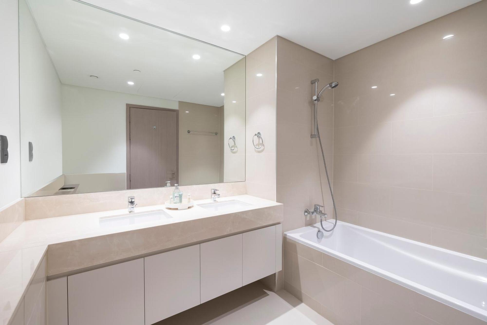 Apartamento Luxury 2-br Apt With Burj View Dubai