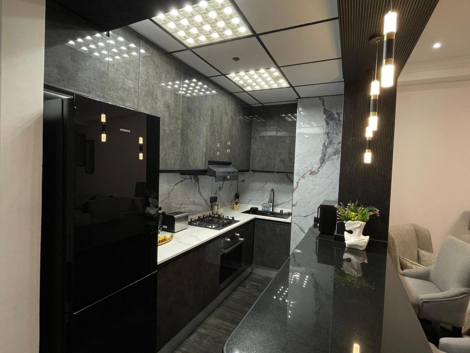 In The Luxury Marina Crown Tower Walk To Barasti Apartamento Dubai